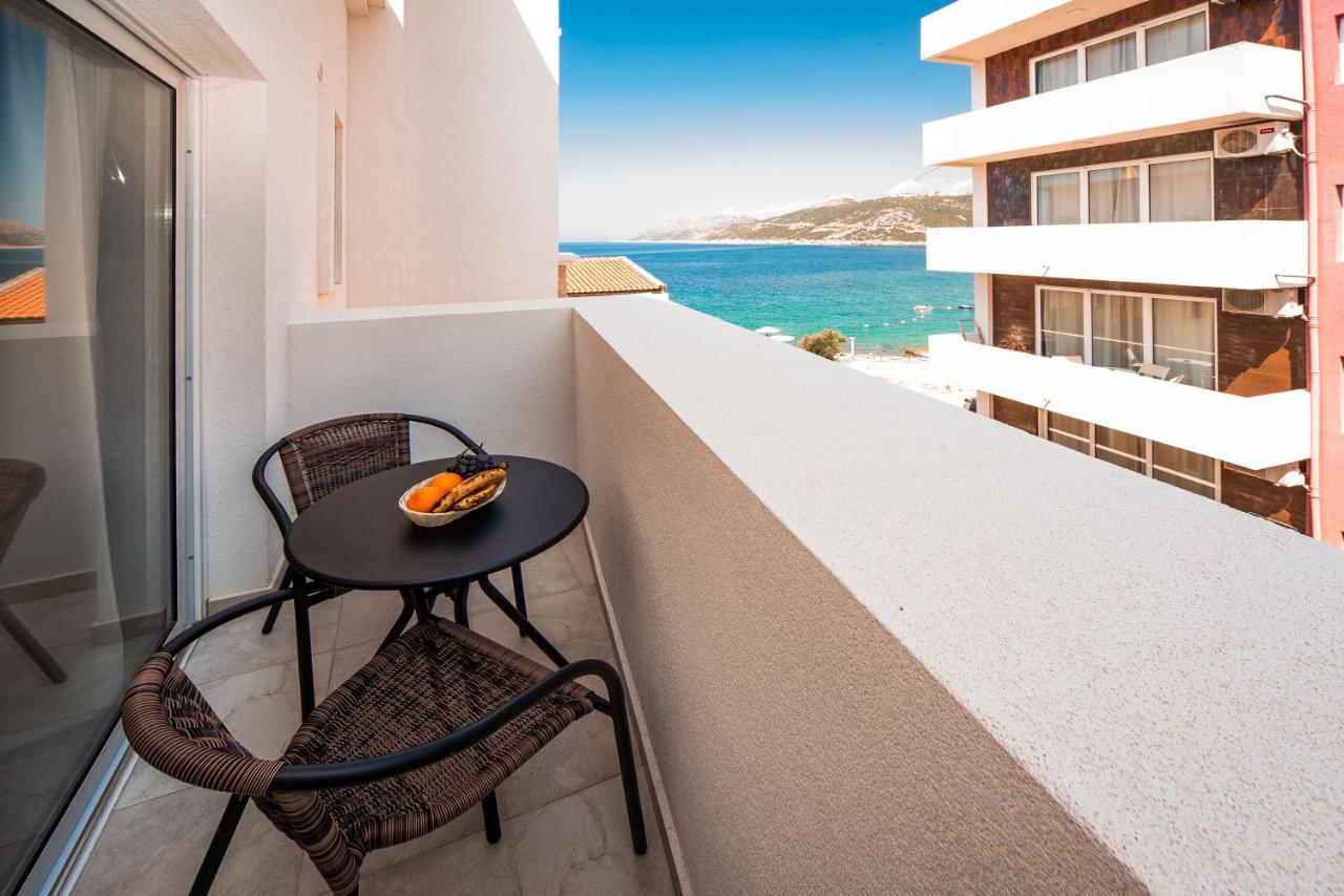 David Lux Beach Rooms Добра вода Екстериор снимка
