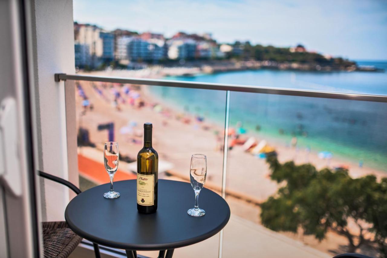 David Lux Beach Rooms Добра вода Екстериор снимка